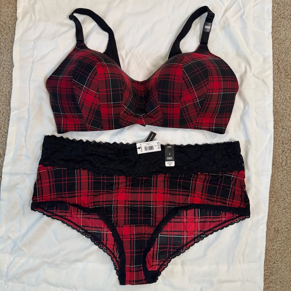 Torrid - bra / panty set  - size 2